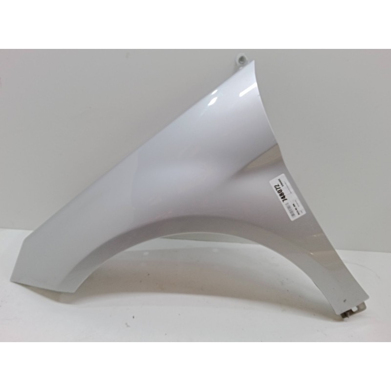Recambio de aleta delantera izquierda para mercedes-benz clase b sports tourer (w245) b 150 (245.231) referencia OEM IAM   