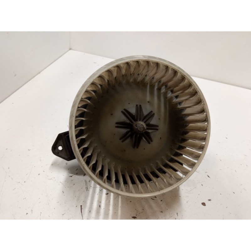 Recambio de motor calefaccion para jeep grand cherokee ii (wj, wg) 2.7 crd 4x4 referencia OEM IAM AY1661000402  