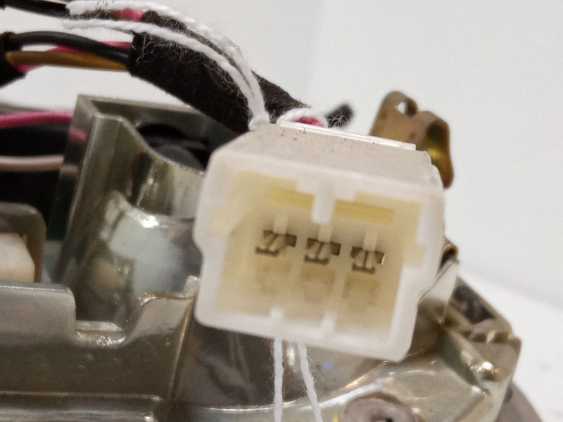 Recambio de luz interior delantera para jeep grand cherokee ii (wj, wg) 2.7 crd 4x4 referencia OEM IAM 56042754AH  