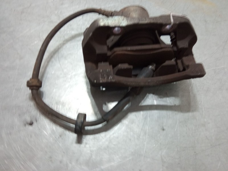 Recambio de pinza freno delantera izquierda para citroën c4 cactus 1.2 vti 82 referencia OEM IAM   