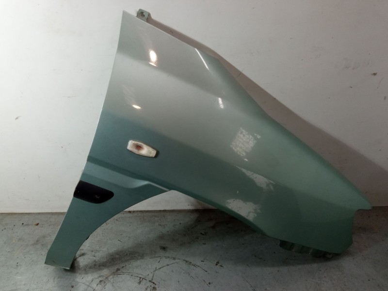 Recambio de aleta delantera derecha para hyundai matrix (fc) 1.6 referencia OEM IAM   