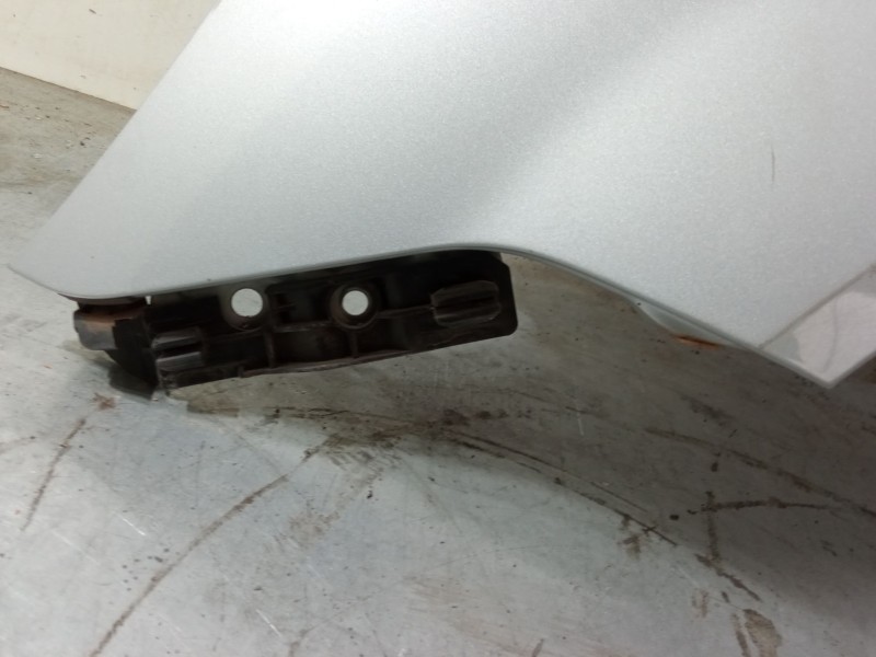 Recambio de aleta delantera izquierda para hyundai getz (tb) 1.1 referencia OEM IAM   