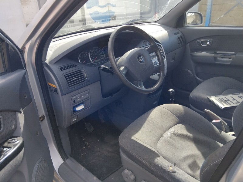 kia carens iii monospace (un) del año 2006