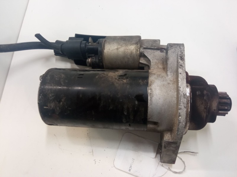 Recambio de motor arranque para seat leon (1p1) 1.6 tdi referencia OEM IAM 0001123028  