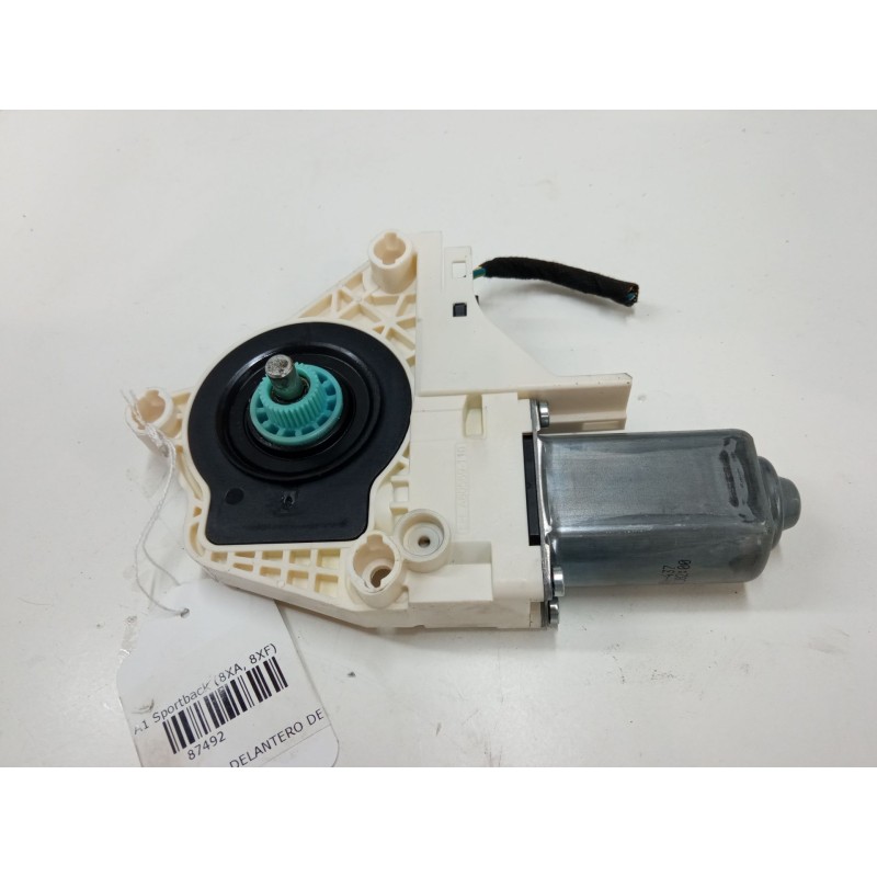 Recambio de motor elevaluna delantero derecho para audi a1 sportback (8xa, 8xf) 1.2 tfsi referencia OEM IAM 8K0959802C  