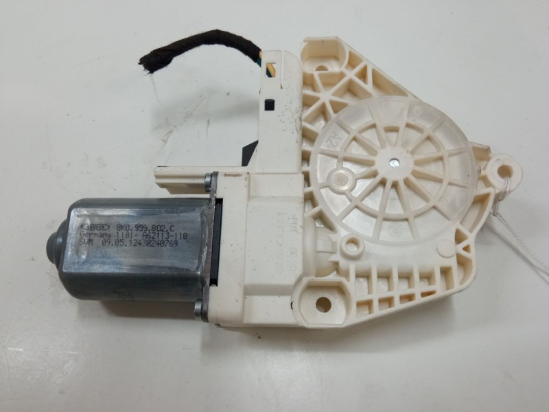 Recambio de motor elevaluna delantero derecho para audi a1 sportback (8xa, 8xf) 1.2 tfsi referencia OEM IAM 8K0959802C  