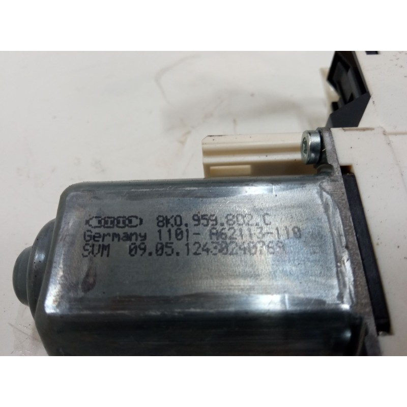 Recambio de motor elevaluna delantero derecho para audi a1 sportback (8xa, 8xf) 1.2 tfsi referencia OEM IAM 8K0959802C  