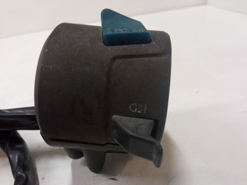 Recambio de piña luces izquierda para daelim sv125 referencia OEM IAM   