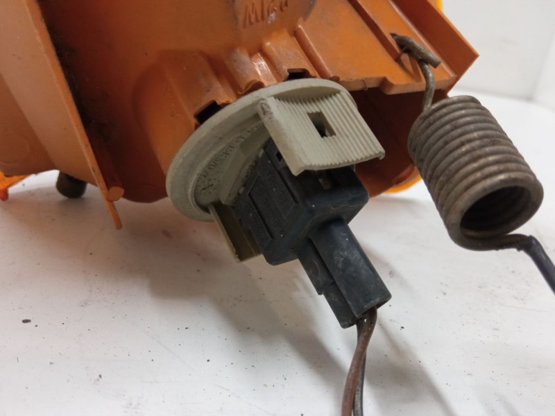 Recambio de intermitente delantero izquierdo para ford fiesta iii (gfj) 1.1 referencia OEM IAM   