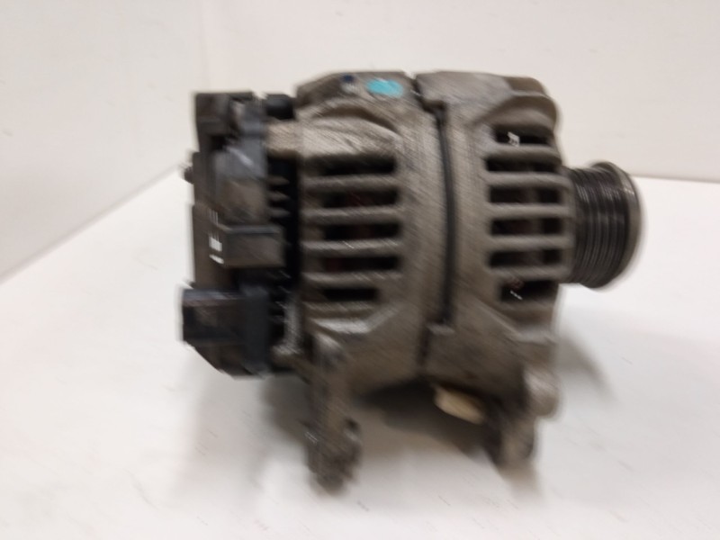 Recambio de alternador para seat ibiza iii (6l1) 1.9 sdi referencia OEM IAM 0124325001  
