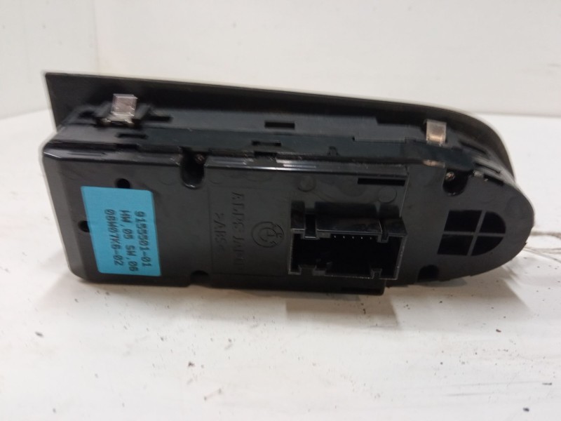 Recambio de mando elevalunas delantero izquierdo para bmw 3 (e90) 320 d referencia OEM IAM 915550101  