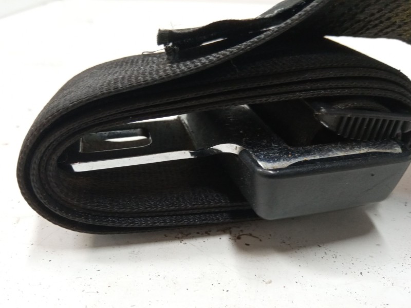 Recambio de anclaje cinturon trasero derecho para ford fiesta iii (gfj) 1.1 referencia OEM IAM   