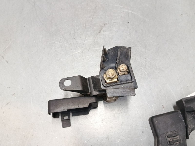 Recambio de borne positivo para bmw 3 compact (e46) 320 td referencia OEM IAM 61138385159  