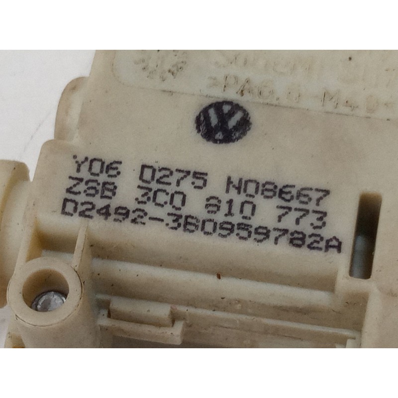 Recambio de motor cierre centralizado tapa combustible para volkswagen passat b6 (3c2) 2.0 tdi referencia OEM IAM 3C0810773  