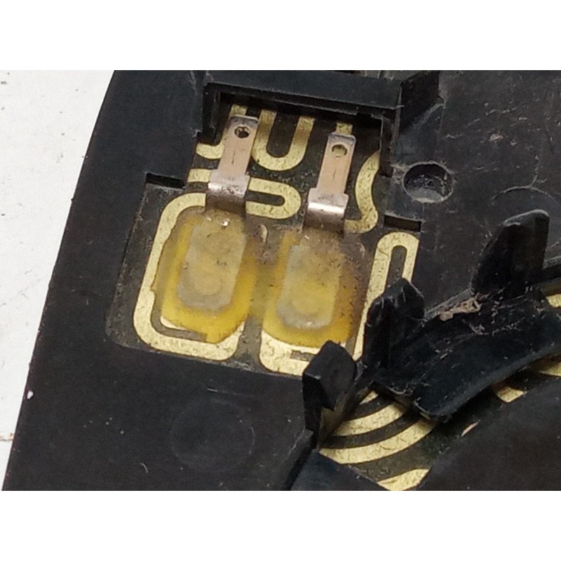 Recambio de cristal retrovisor izquierdo para peugeot expert caja/chasis 1.6 hdi 90 16v referencia OEM IAM   