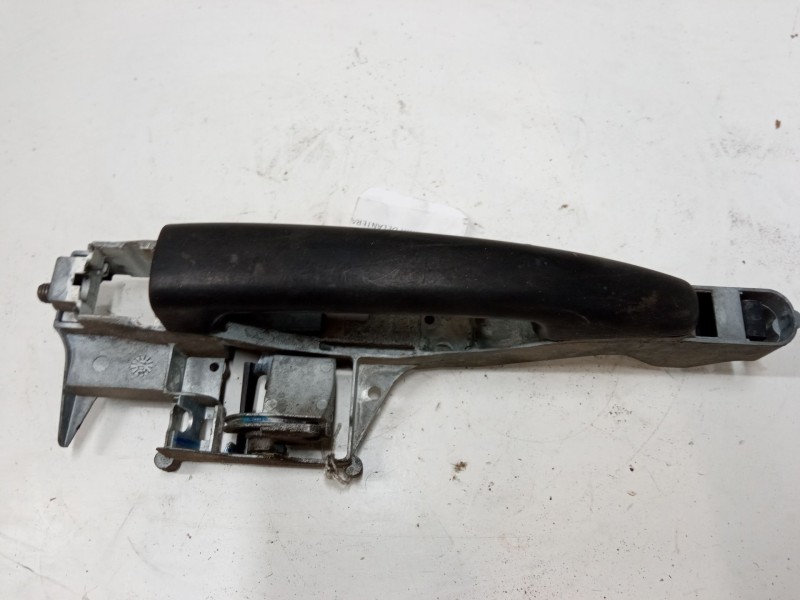 Recambio de maneta exterior puerta delantera izquierda para peugeot expert caja/chasis 1.6 hdi 90 16v referencia OEM IAM   