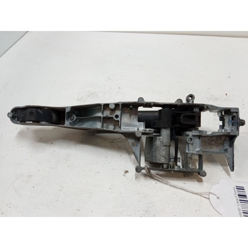 Recambio de maneta exterior puerta delantera izquierda para peugeot expert caja/chasis 1.6 hdi 90 16v referencia OEM IAM   