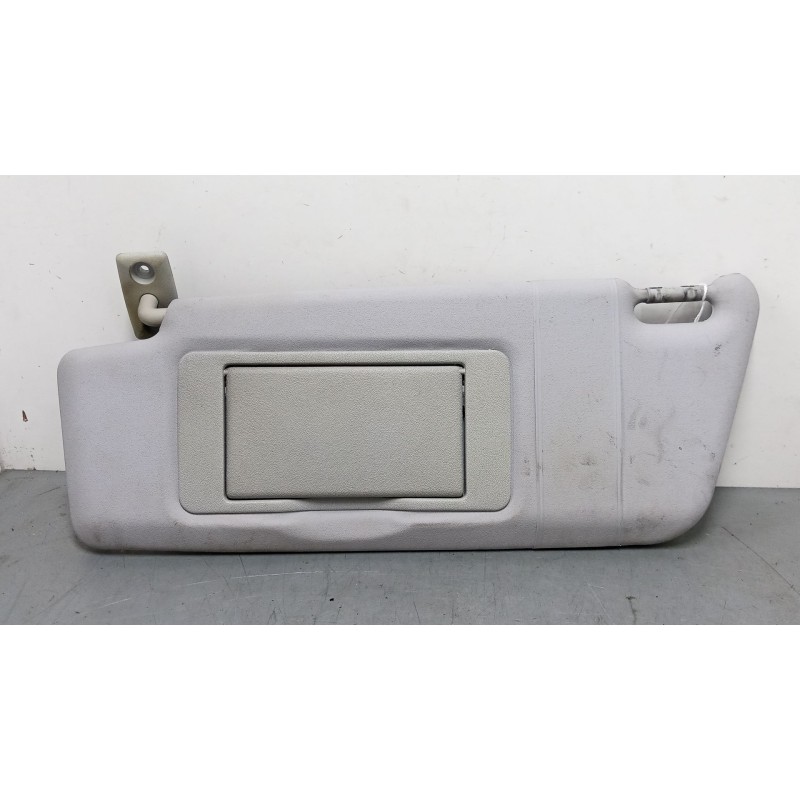 Recambio de parasol izquierdo para mercedes-benz clase c (w203) c 200 kompressor (203.042) referencia OEM IAM   