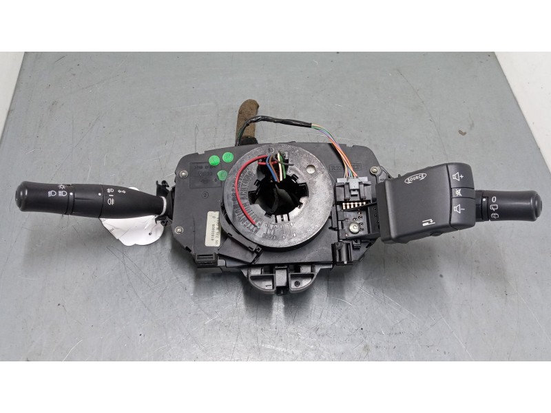 Recambio de mando luces para renault megane ii station wagon (km0/1_) 1.5 dci (km02, km13) referencia OEM IAM 820021376131  