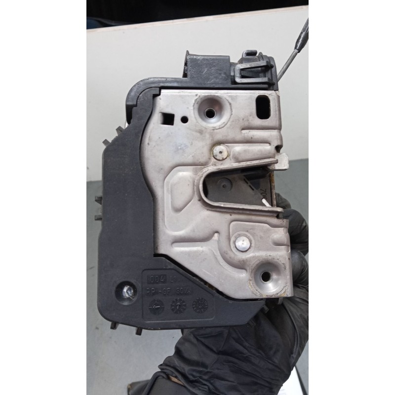 Recambio de cerradura puerta delantera izquierda para mercedes-benz clase c (w203) c 200 kompressor (203.042) referencia OEM IAM
