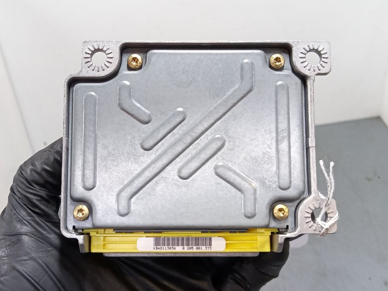 Recambio de centralita airbag para mercedes-benz clase c (w203) c 200 kompressor (203.042) referencia OEM IAM 0285001373 0018209