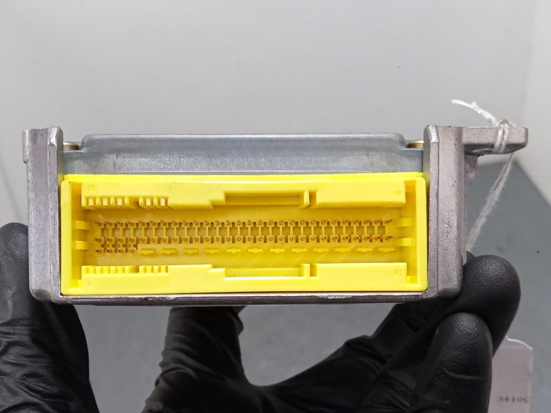 Recambio de centralita airbag para mercedes-benz clase c (w203) c 200 kompressor (203.042) referencia OEM IAM 0285001373 0018209