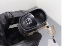 Recambio de mando elevalunas delantero derecho para mercedes-benz clase c (w203) c 200 kompressor (203.042) referencia OEM IAM A
