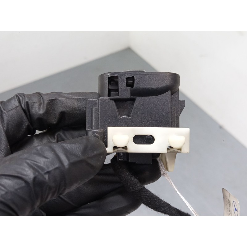 Recambio de mando elevalunas delantero derecho para mercedes-benz clase c (w203) c 200 kompressor (203.042) referencia OEM IAM A