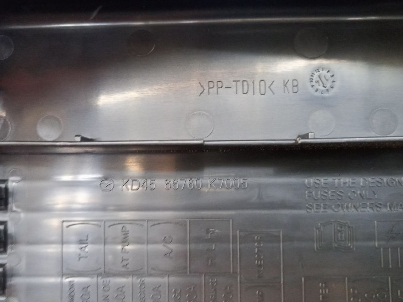 Recambio de caja reles / fusibles para mazda cx-5 (ke, gh) 2.2 d (ke2fw) referencia OEM IAM KD45675X0C  