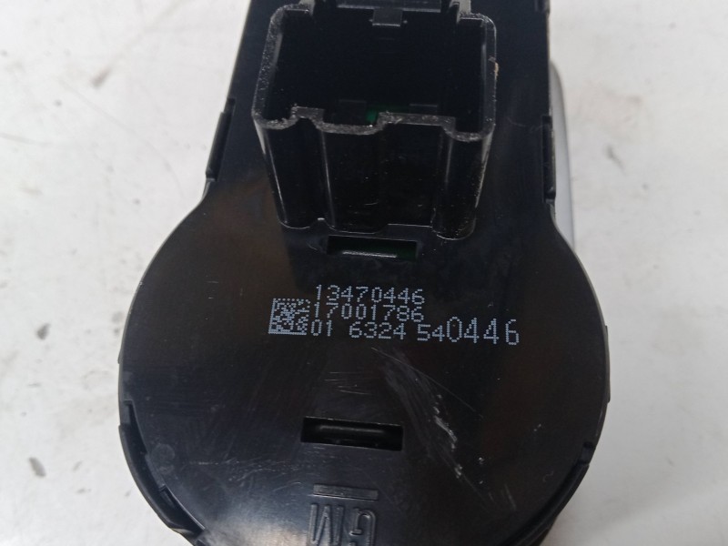 Recambio de conmutador de luces para opel corsa e (x15) 1.4 (08, 68) referencia OEM IAM 13470446  
