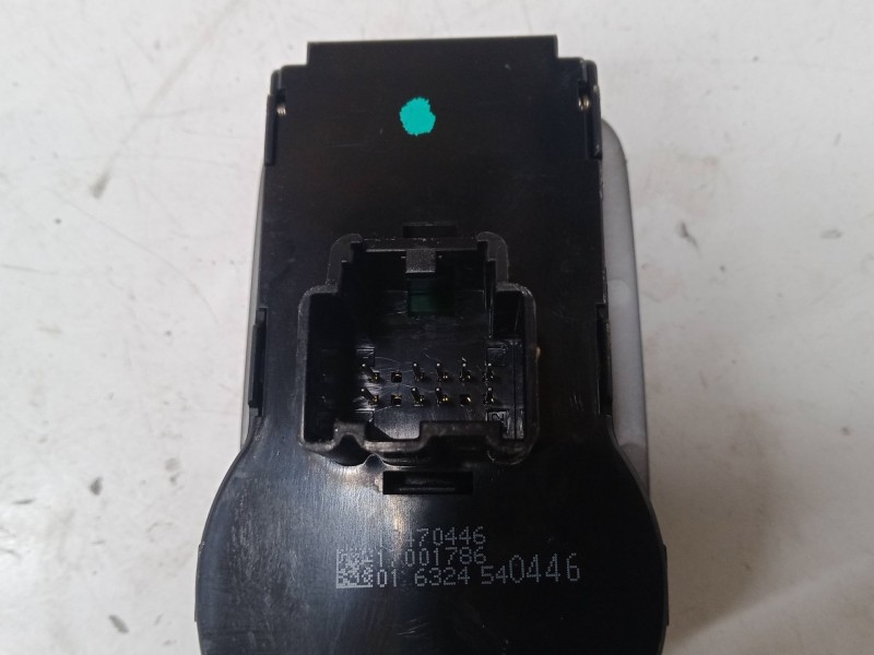 Recambio de conmutador de luces para opel corsa e (x15) 1.4 (08, 68) referencia OEM IAM 13470446  