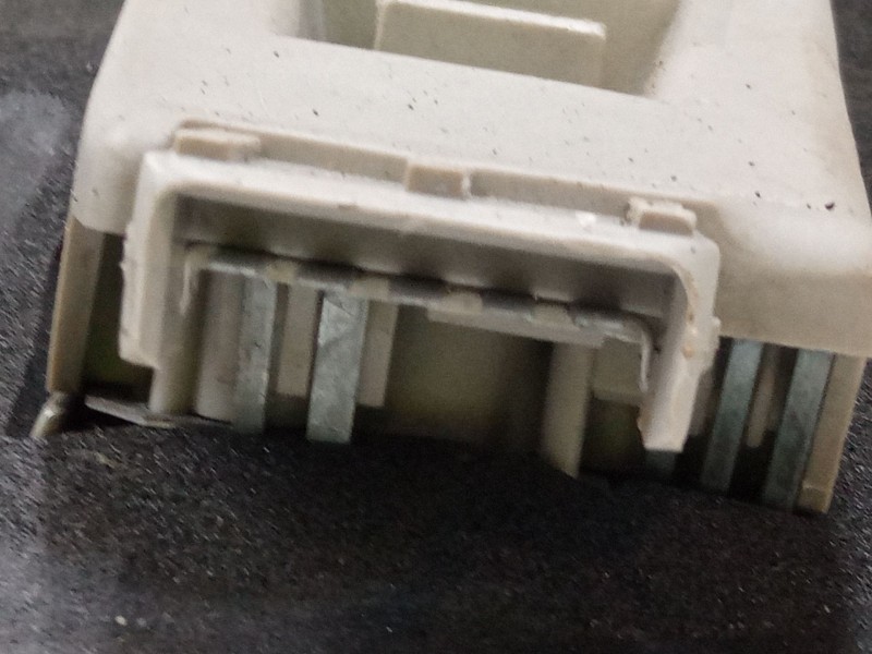 Recambio de piloto trasero izquierdo para ford fiesta iii (gfj) 1.1 referencia OEM IAM 89FG13N004BA  