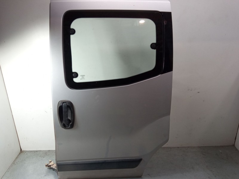 Recambio de puerta lateral corredera izquierda para peugeot bipper (aa_) 1.3 hdi 75 referencia OEM IAM 9006R4  