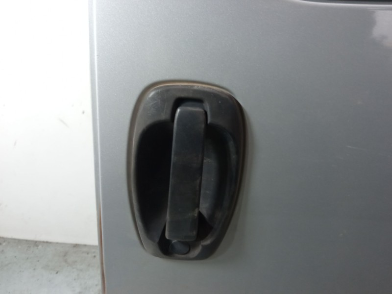 Recambio de puerta lateral corredera izquierda para peugeot bipper (aa_) 1.3 hdi 75 referencia OEM IAM 9006R4  