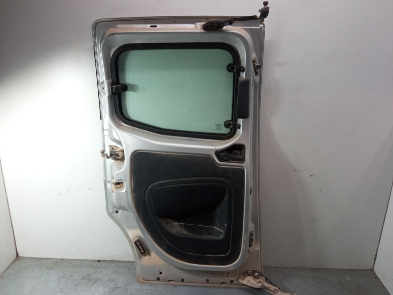 Recambio de puerta lateral corredera izquierda para peugeot bipper (aa_) 1.3 hdi 75 referencia OEM IAM 9006R4  