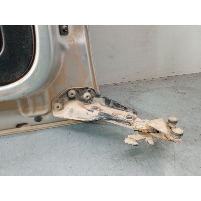 Recambio de puerta lateral corredera izquierda para peugeot bipper (aa_) 1.3 hdi 75 referencia OEM IAM 9006R4  
