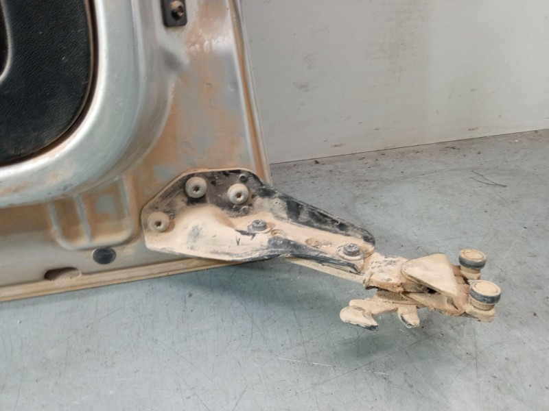 Recambio de puerta lateral corredera izquierda para peugeot bipper (aa_) 1.3 hdi 75 referencia OEM IAM 9006R4  