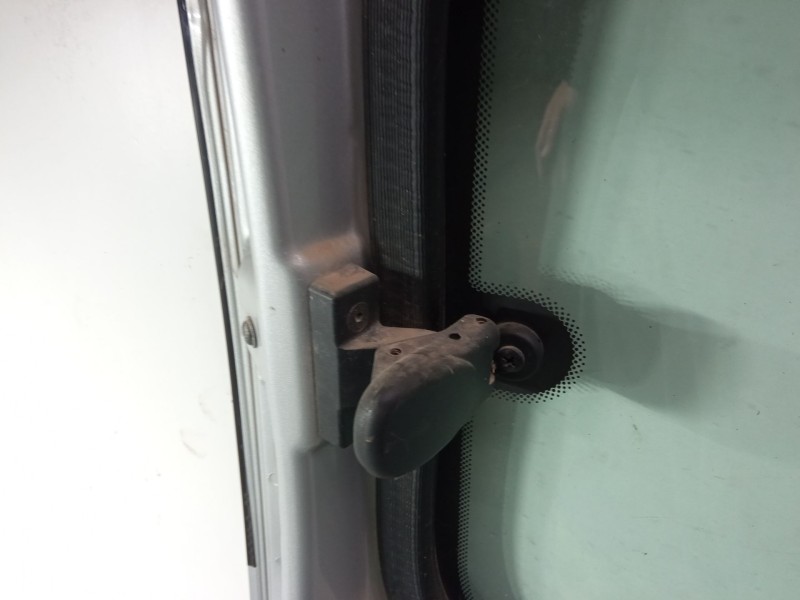 Recambio de puerta lateral corredera izquierda para peugeot bipper (aa_) 1.3 hdi 75 referencia OEM IAM 9006R4  