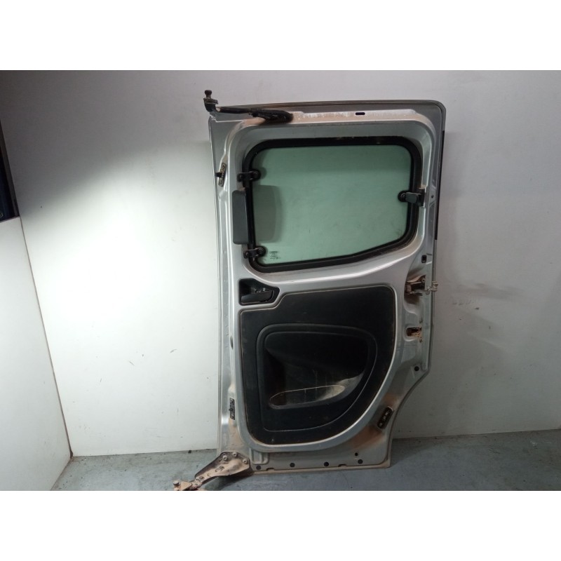 Recambio de puerta lateral corredera derecha para peugeot bipper (aa_) 1.3 hdi 75 referencia OEM IAM 9006P6  