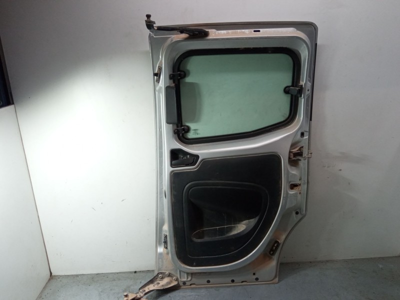 Recambio de puerta lateral corredera derecha para peugeot bipper (aa_) 1.3 hdi 75 referencia OEM IAM 9006P6  