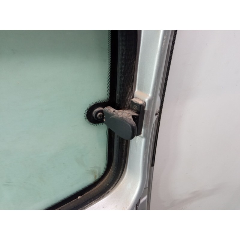 Recambio de puerta lateral corredera derecha para peugeot bipper (aa_) 1.3 hdi 75 referencia OEM IAM 9006P6  