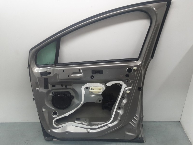 Recambio de puerta delantera derecha para peugeot 3008 i monospace (0u_) 1.6 thp referencia OEM IAM   