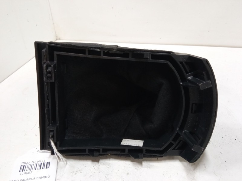 Recambio de pomo palanca cambio para seat ibiza iii (6l1) 1.4 tdi referencia OEM IAM   