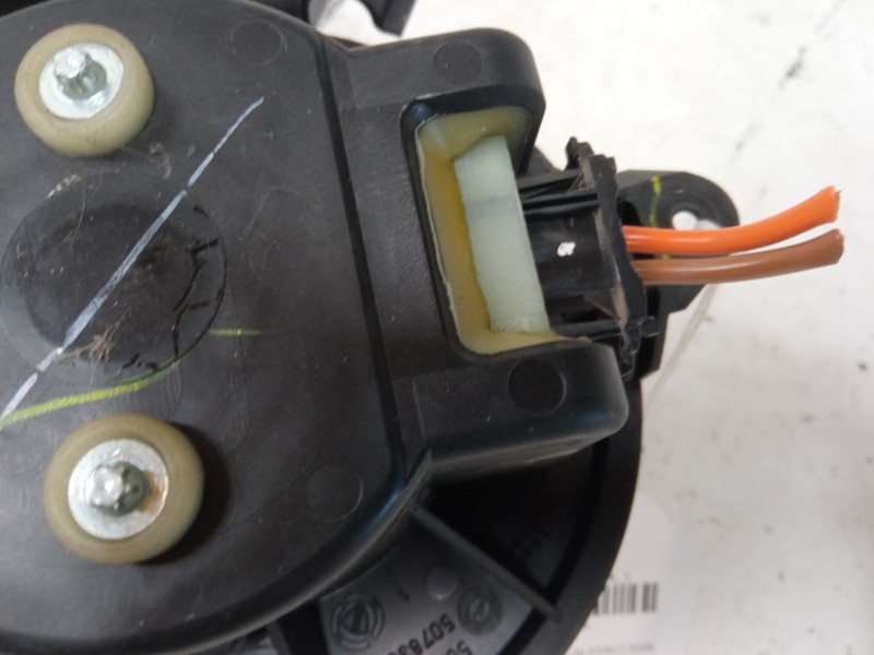 Recambio de motor calefaccion para peugeot bipper (aa_) 1.3 hdi 75 referencia OEM IAM 5T7430000  