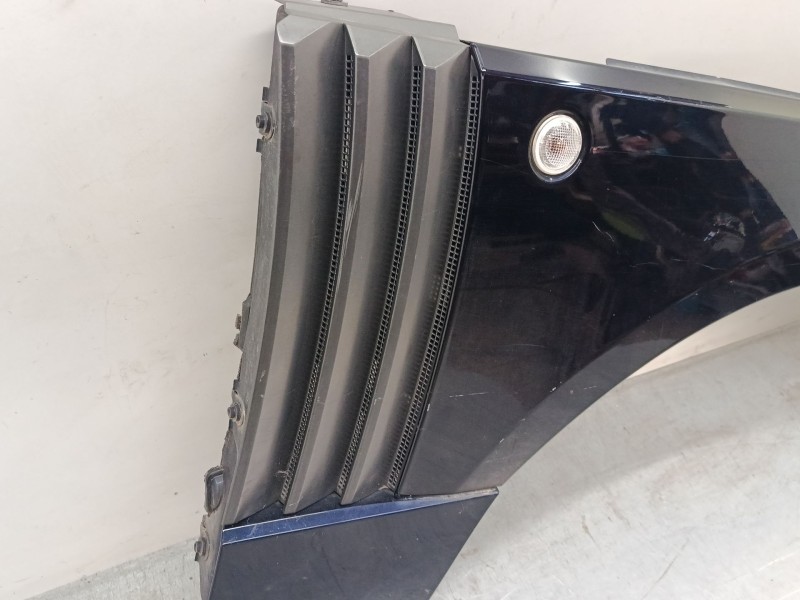 Recambio de aleta delantera derecha grande para land rover range rover iii (l322) 3.6 d 4x4 referencia OEM IAM ASB760061  