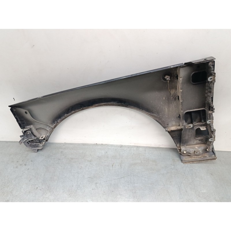 Recambio de aleta delantera derecha grande para land rover range rover iii (l322) 3.6 d 4x4 referencia OEM IAM ASB760061  