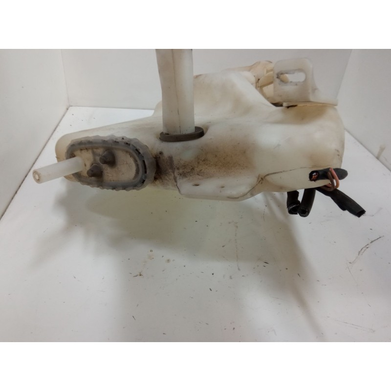 Recambio de deposito limpiaparabrisas para mercedes-benz clase e (w211) e 200 kompressor (211.041) referencia OEM IAM   