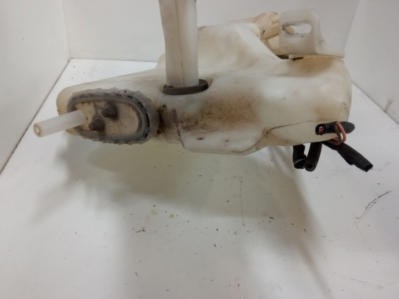 Recambio de deposito limpiaparabrisas para mercedes-benz clase e (w211) e 200 kompressor (211.041) referencia OEM IAM   