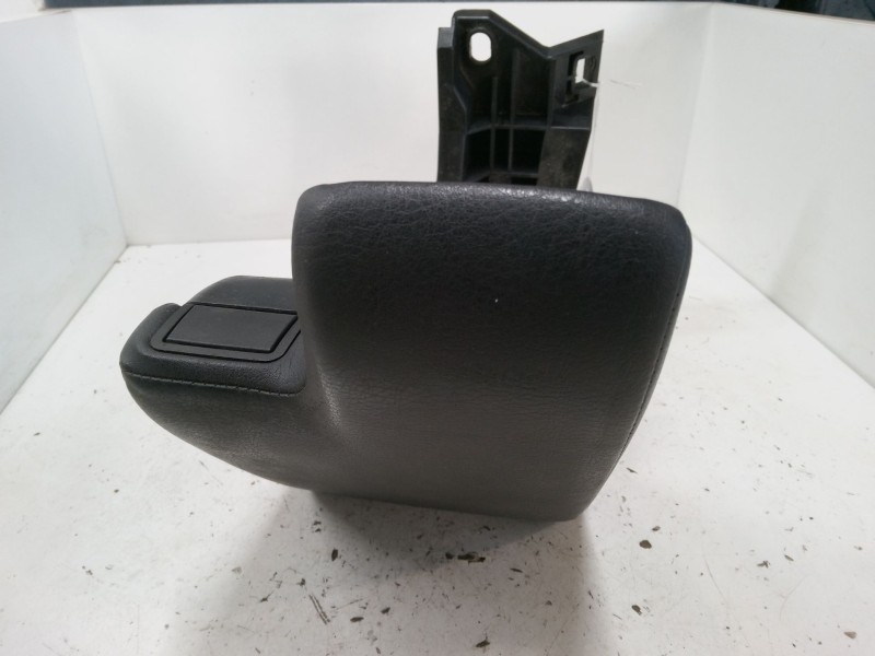 Recambio de apoyabrazos central para bmw 3 compact (e46) 320 td referencia OEM IAM   