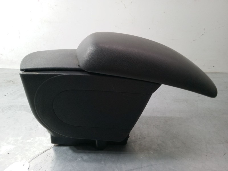 Recambio de apoyabrazos central para citroën c4 coupé (la_) 1.6 16v referencia OEM IAM   